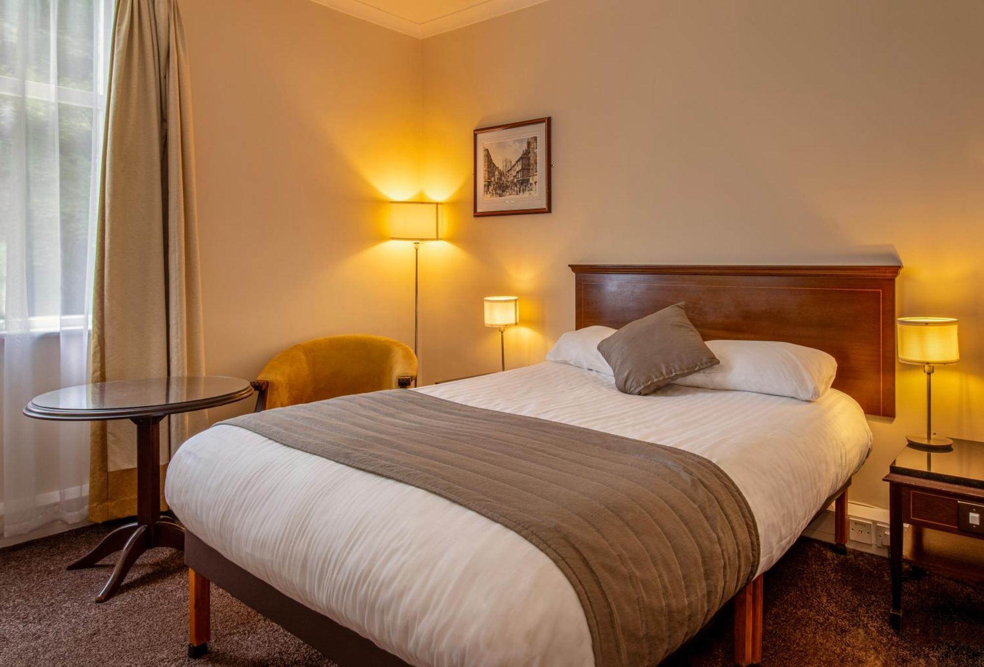 Hollins Hall Hotel, Golf & Country Club Bradford  Dış mekan fotoğraf