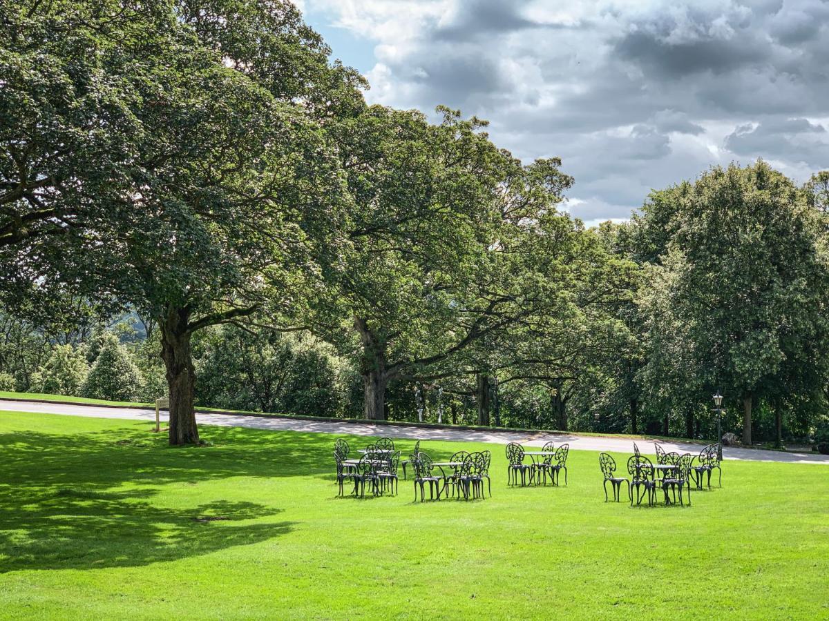Hollins Hall Hotel, Golf & Country Club Bradford  Dış mekan fotoğraf